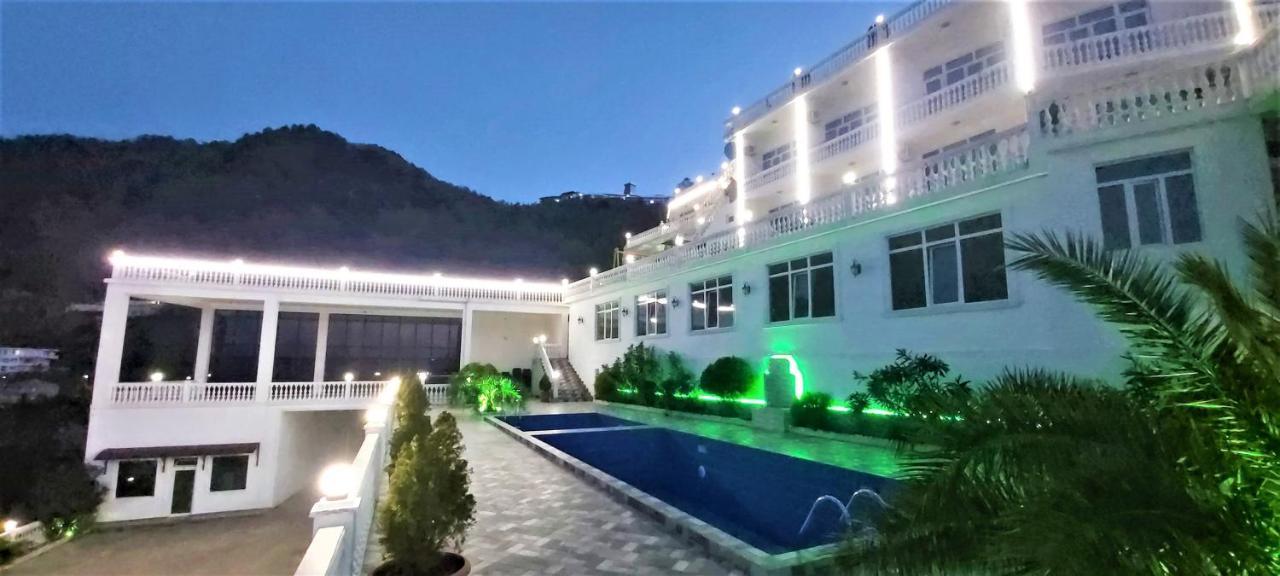Hotel Zura Palace Kvariati Exterior foto