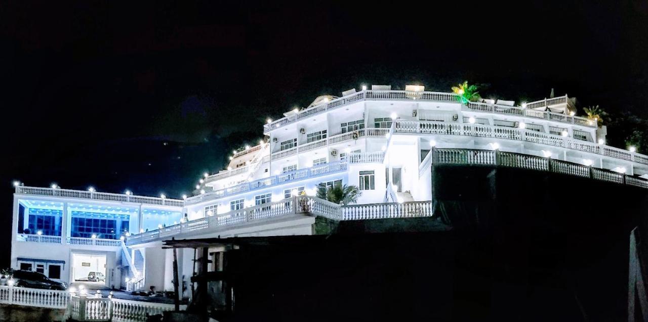 Hotel Zura Palace Kvariati Exterior foto
