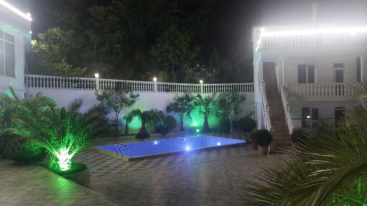 Hotel Zura Palace Kvariati Exterior foto